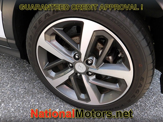 Hyundai Kona Vehicle Image 08