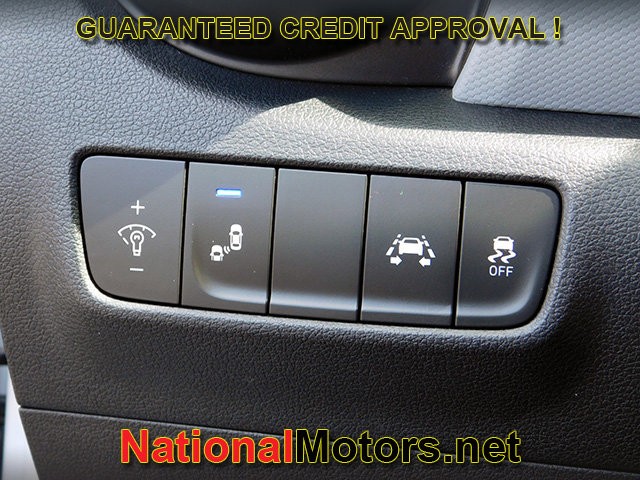 Hyundai Kona Vehicle Image 24