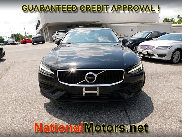 Volvo S60 Vehicle Image 03