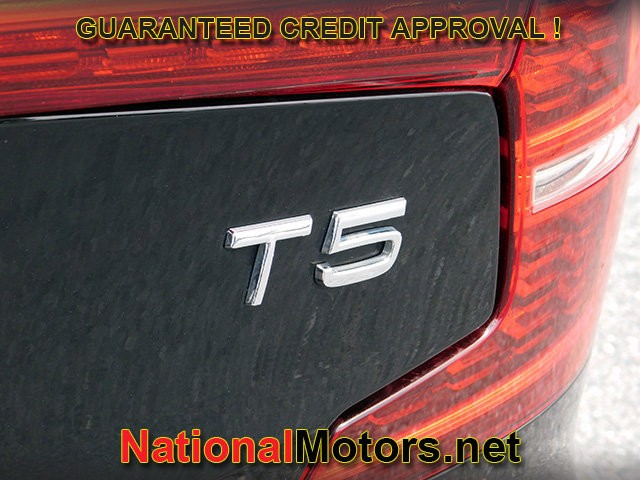 Volvo S60 Vehicle Image 06