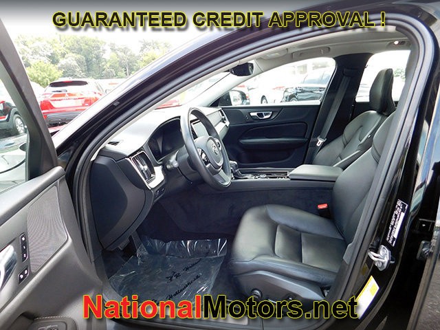 Volvo S60 Vehicle Image 14