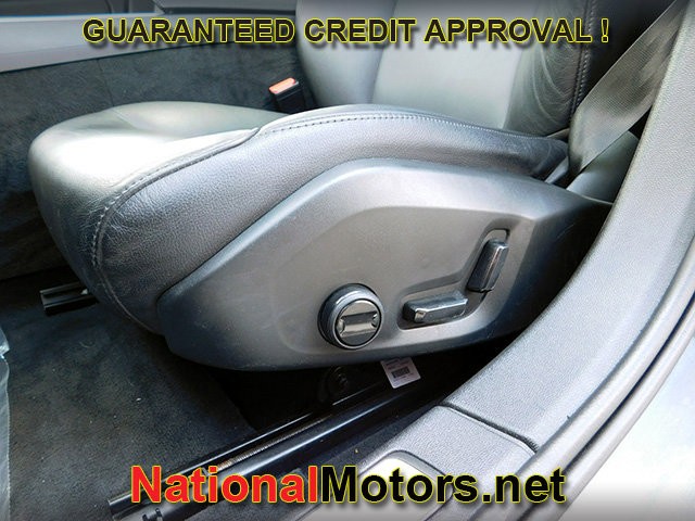 Volvo S60 Vehicle Image 15