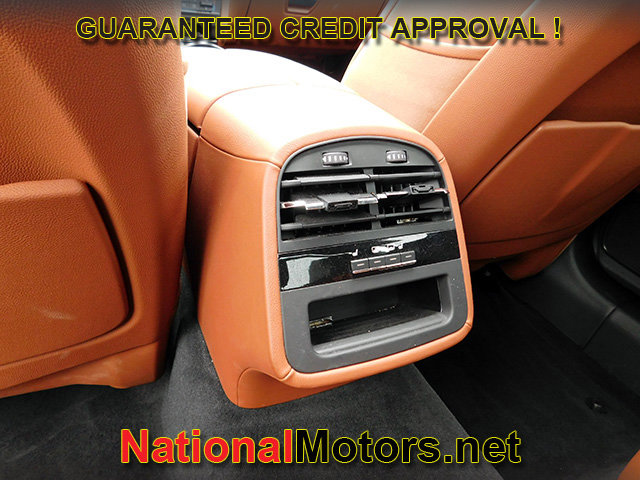 Maserati Quattroporte Vehicle Image 13