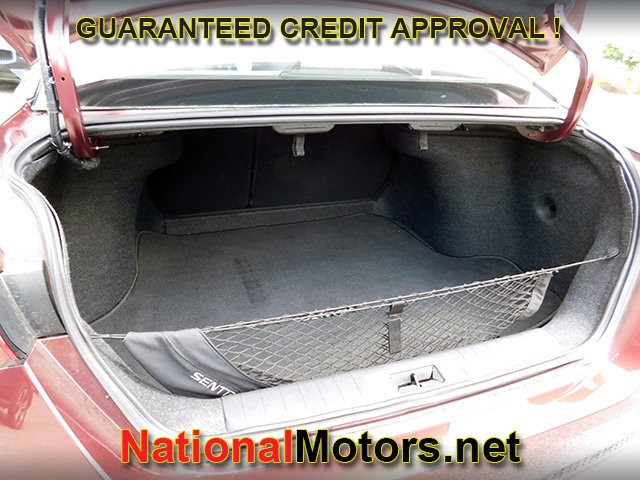 Nissan Sentra Vehicle Image 05