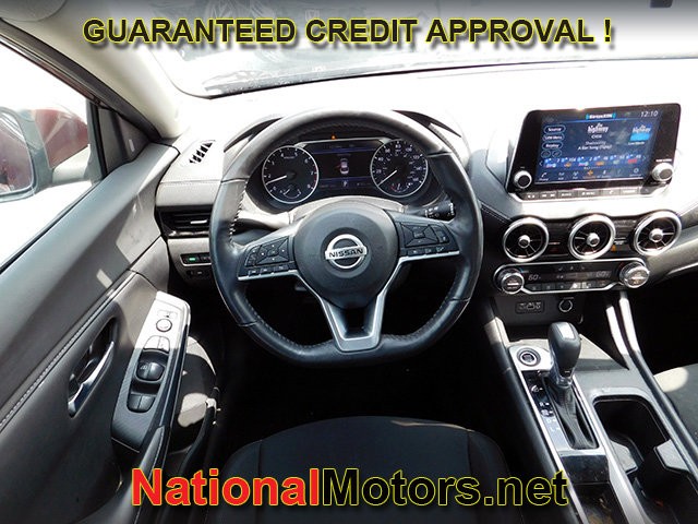 Nissan Sentra Vehicle Image 08