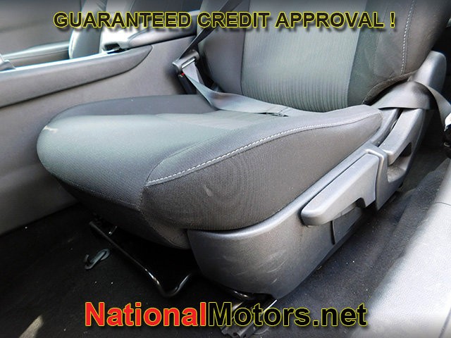 Nissan Sentra Vehicle Image 11