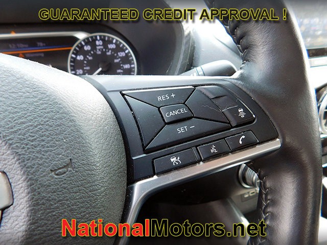 Nissan Sentra Vehicle Image 16