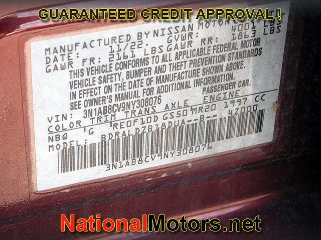 Nissan Sentra Vehicle Image 21