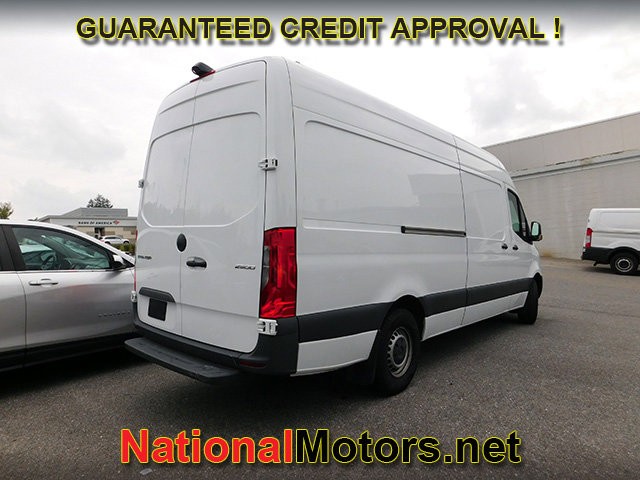 Mercedes-Benz Sprinter Cargo Van Vehicle Image 03