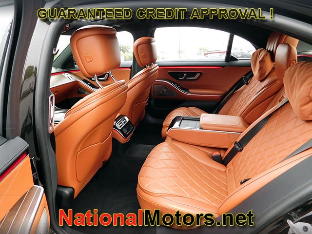 Mercedes-Benz S-Class Vehicle Image 09