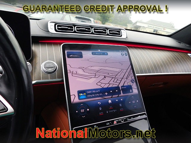 Mercedes-Benz S-Class Vehicle Image 14
