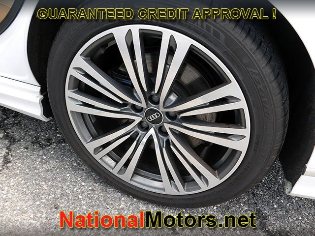 Audi A8 Vehicle Image 11