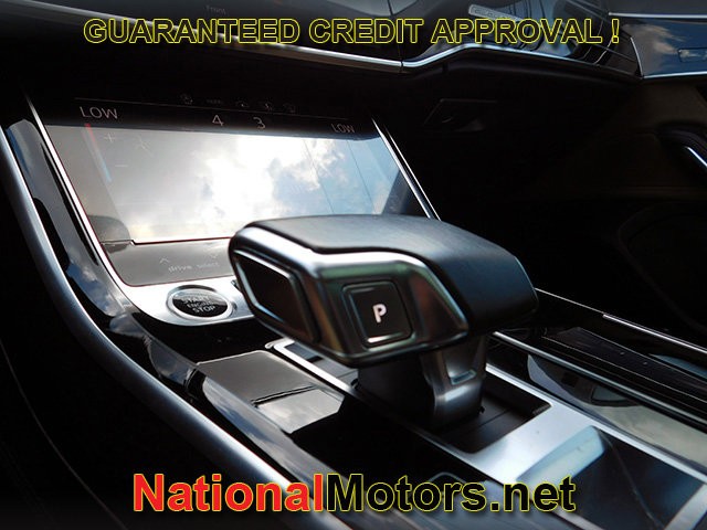 Audi A8 Vehicle Image 22