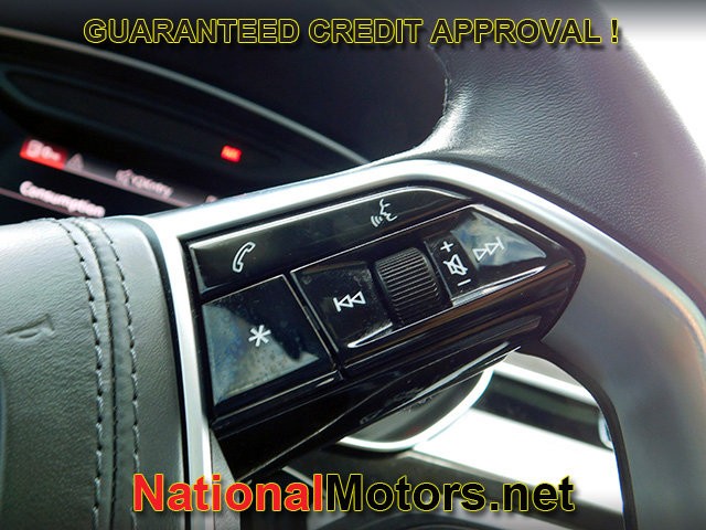 Audi A8 Vehicle Image 25
