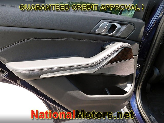 BMW X5 Vehicle Image 11