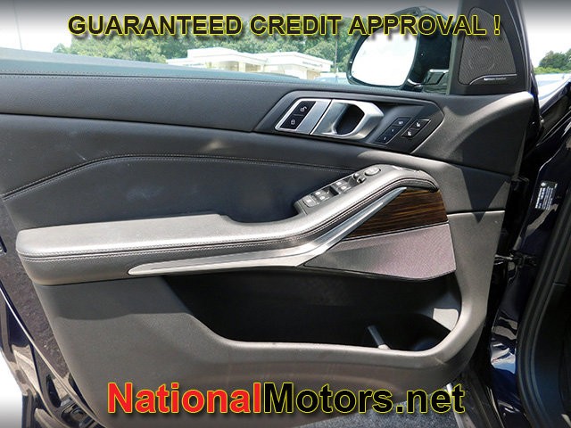 BMW X5 Vehicle Image 16