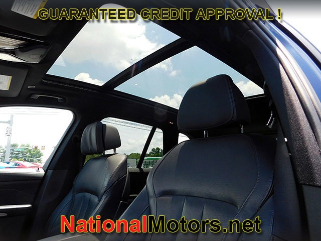 BMW X5 Vehicle Image 21