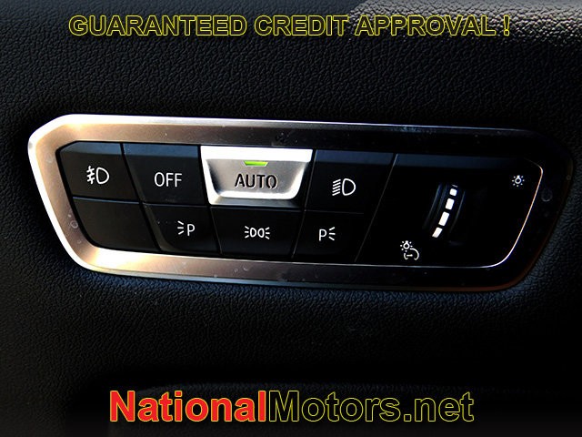 BMW X5 Vehicle Image 30