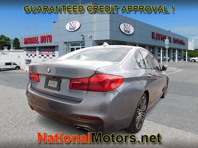 BMW 5 Series Vehicle Image 04