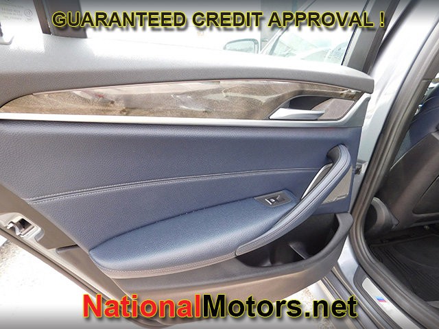 BMW 5 Series Vehicle Image 07