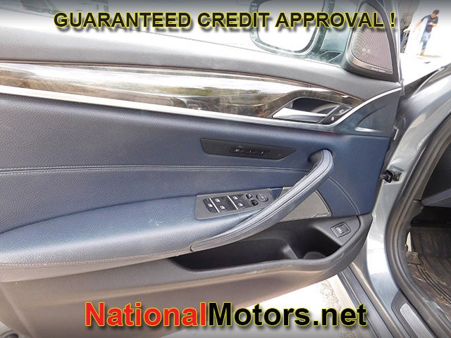 BMW 5 Series Vehicle Image 11