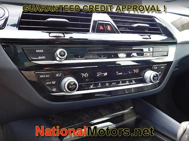 BMW 5 Series Vehicle Image 16