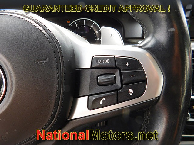 BMW 5 Series Vehicle Image 18