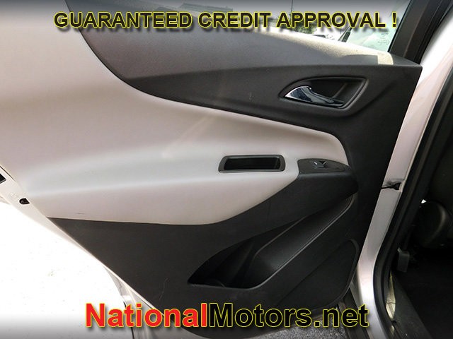 Chevrolet Equinox Vehicle Image 06