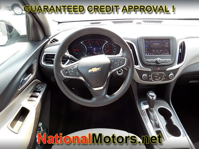 Chevrolet Equinox Vehicle Image 09