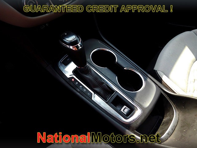 Chevrolet Equinox Vehicle Image 16