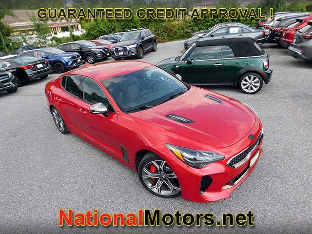 Kia Stinger Vehicle Image 02