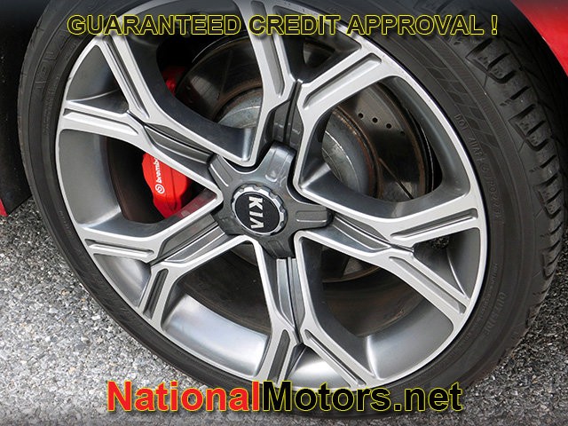 Kia Stinger Vehicle Image 07