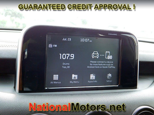 Kia Stinger Vehicle Image 15