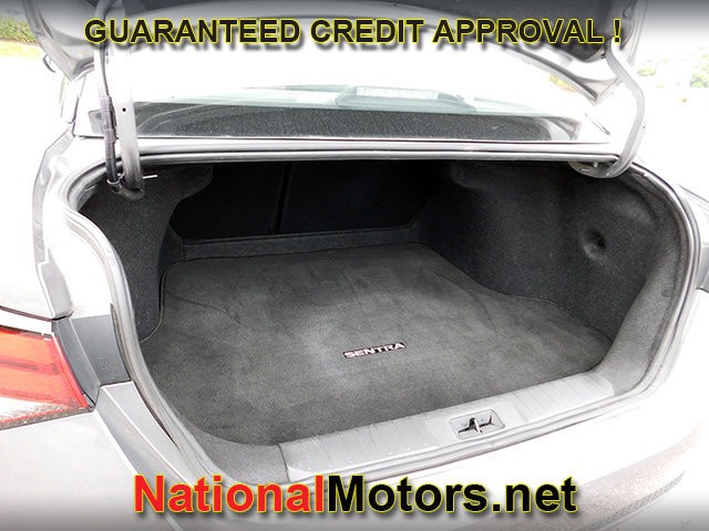 Nissan Sentra Vehicle Image 06