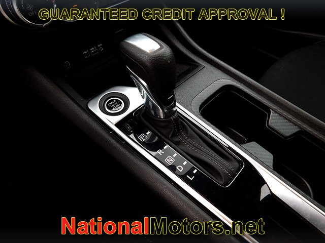 Nissan Sentra Vehicle Image 16