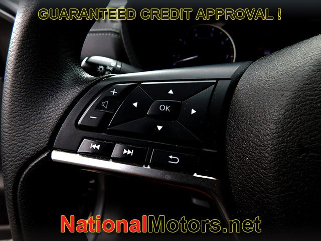 Nissan Sentra Vehicle Image 18