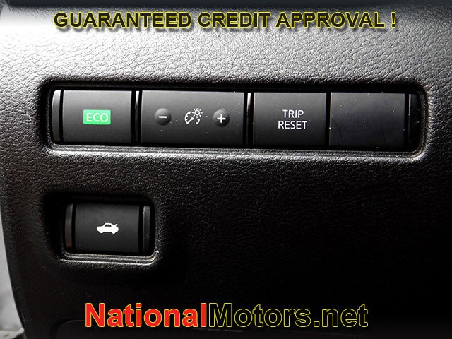 Nissan Sentra Vehicle Image 20