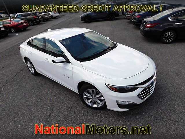 2022 Chevrolet Malibu 1LT photo 2