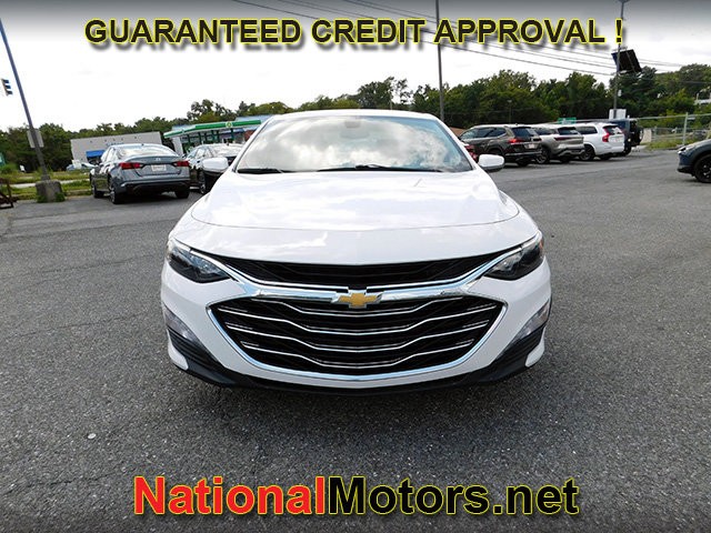2022 Chevrolet Malibu 1LT photo 3