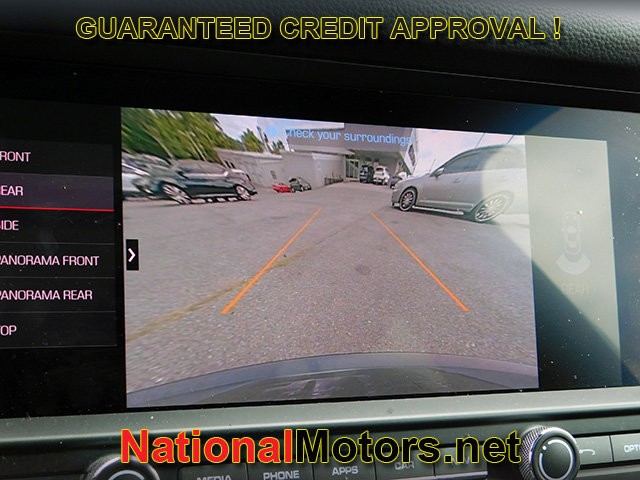 Porsche Macan Vehicle Full-screen Gallery Image 19