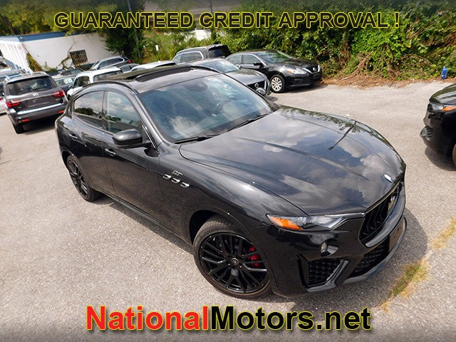 2022 Maserati Levante GT photo 2