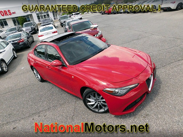2022 Alfa Romeo Giulia Ti photo 2