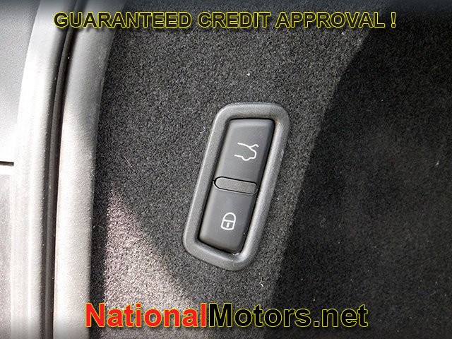 Maserati Levante Vehicle Full-screen Gallery Image 06