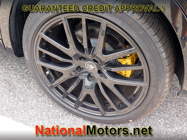 Maserati Levante Vehicle Full-screen Gallery Image 07