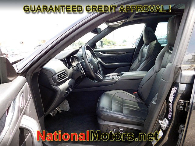 Maserati Levante Vehicle Full-screen Gallery Image 14