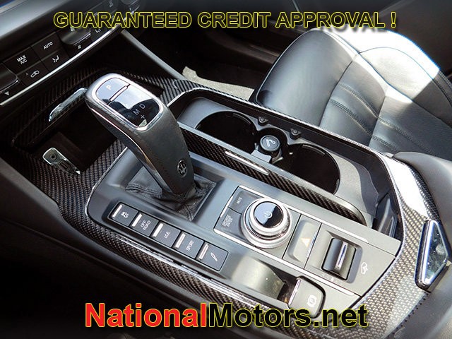 Maserati Levante Vehicle Full-screen Gallery Image 19