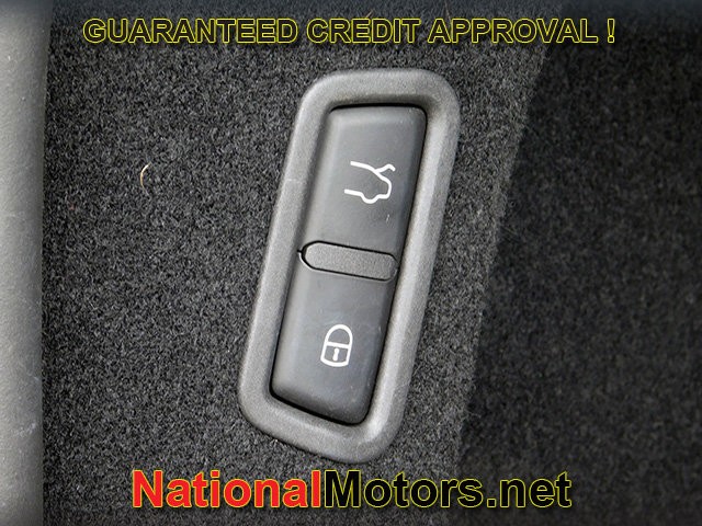 Maserati Levante Vehicle Full-screen Gallery Image 07