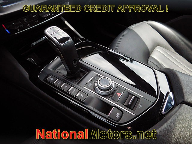 Maserati Levante Vehicle Full-screen Gallery Image 21