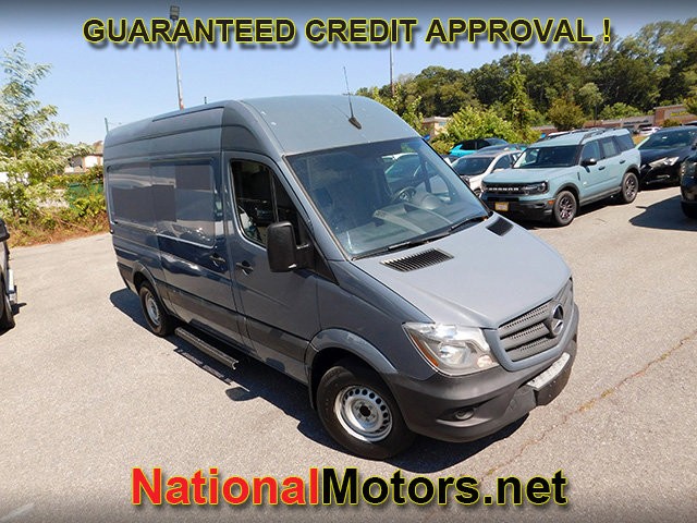Mercedes-Benz Sprinter Cargo Van Vehicle Full-screen Gallery Image 02