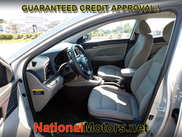 2017 Hyundai Elantra SE photo 11